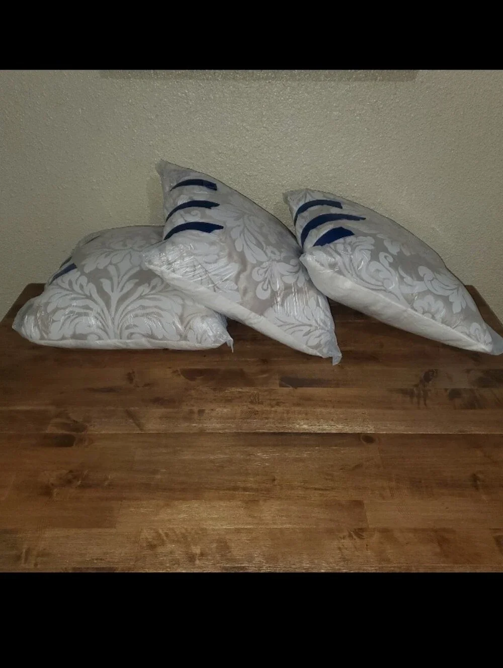 3 Vintage Gold & Ivory Cream Velour Velvet Damask Decorative Home Throw Pillows